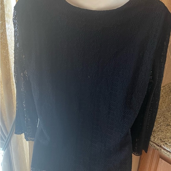 Chic Black Lace Women's Blouse - Picture 2 of 3